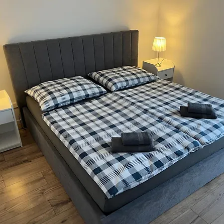 Apartmanovy Dom Panorama Park Vlkova