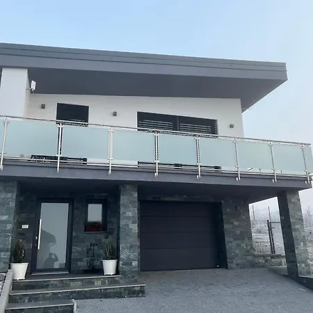 Apartmanovy Dom Panorama Park Holiday home